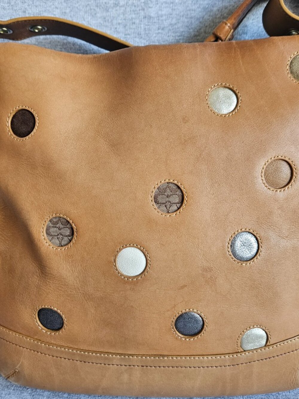 Coach Tan Brown Applique Soho Shoulder Bag Silver Hardware F10651 Polka Dot Y2K - Picture 3 of 15
